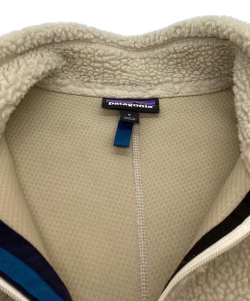 Patagonia（パタゴニア）Patagonia (パタゴニア) クラシック レトロX ジャケット / 23056 アイボリー サイズ:Sの古着・服飾アイテム