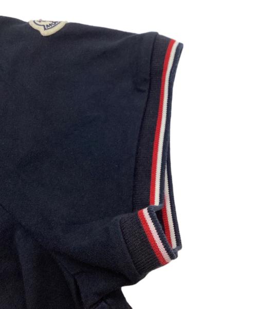 MONCLER（モンクレール）MONCLER (モンクレール) MAGLIA T-SHIRT / マリアTシャツ / ワンポイントロゴ / H10918C71600 ネイビー サイズ:Mの古着・服飾アイテム