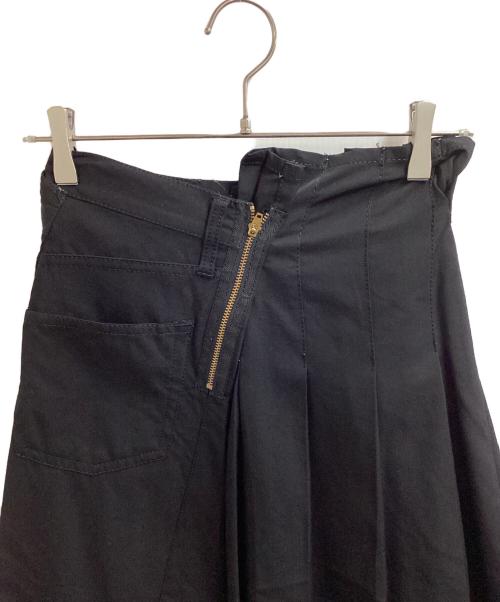 JUNYA WATANABE COMME des GARCONS（(ジュンヤワタナベ コムデギャルソン）JUNYA WATANABE COMME des GARCONS ((ジュンヤワタナベ コムデギャルソン) ウール プリーツ アシンメトリー スカート / JN-S084 ブラック サイズ:Sの古着・服飾アイテム