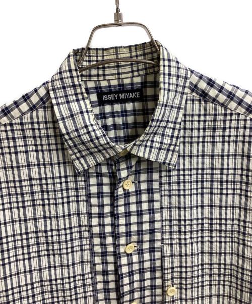 ISSEY MIYAKE（イッセイミヤケ）ISSEY MIYAKE (イッセイミヤケ) Seersucker check shirt / ME33FJ089 / MADE IN JAPAN ホワイト×ネイビー サイズ:3の古着・服飾アイテム