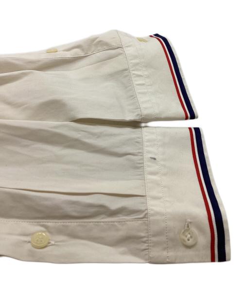 MONCLER GRENOBLE（モンクレール グルノーブル）MONCLER GRENOBLE (モンクレール グルノーブル) 長袖シャツ　/　210975260105 アイボリー サイズ:Lの古着・服飾アイテム
