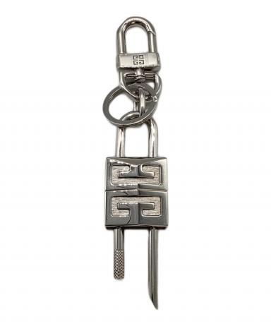 GIVENCHY ジバンシィ 鍵 キーブローチ シルバー PARIS NY 希少 中古・古着通販】GIVENCHY (ジバンシィ) パドロックキーチェーン