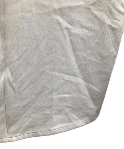 SOEJU（ソージュ）SOEJU (ソージュ) スタンドカラーコクーンブラウス グレー サイズ:Sの古着・服飾アイテム