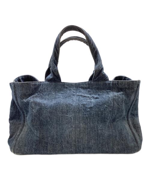 PRADA（プラダ）PRADA (プラダ) デニム カナパM / デニムスタッズトートバッグ　B2642O インディゴの古着・服飾アイテム