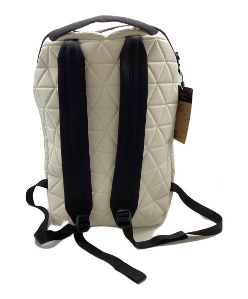 THE NORTH FACE（ザ ノース フェイス）THE NORTH FACE (ザ ノース フェイス) Geoface Slim Pack / ジオフェイススリムパック アイボリー 未使用品の古着・服飾アイテム
