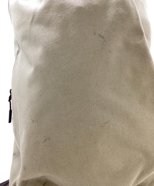 WEXLEY（ウェクスレイ）WEXLEY (ウェクスレイ) 20L Daypack オリーブの古着・服飾アイテム