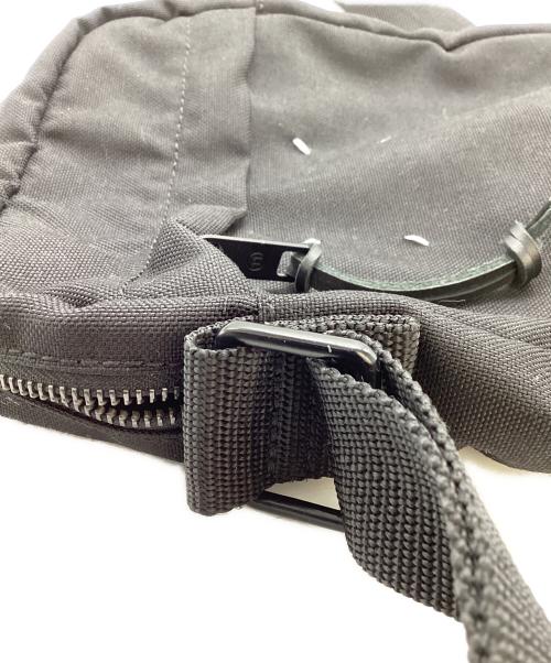 Maison Margiela（メゾンマルジェラ）Maison Margiela (メゾンマルジェラ) STEREOTYPE CAMERA BAG ブラックの古着・服飾アイテム