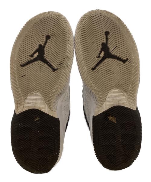 NIKE（ナイキ）NIKE (ナイキ) JORDAN STAY ROYAL 3　/　DB2884-006 ホワイト サイズ:27.5cmの古着・服飾アイテム