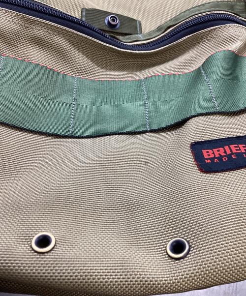 BRIEFING（ブリーフィング）BRIEFING (ブリーフィング) ショルダーバッグ グリーンの古着・服飾アイテム