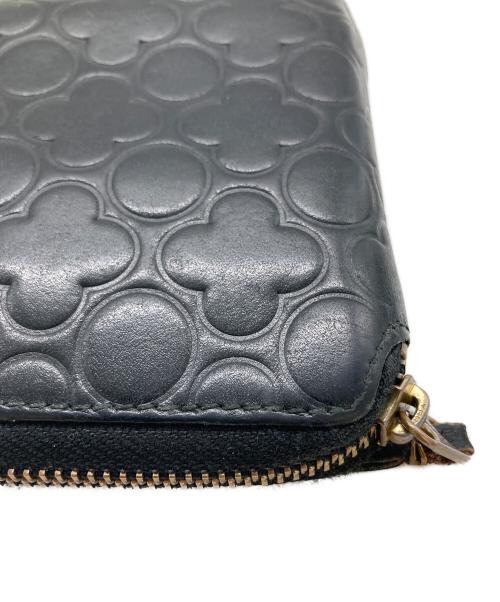 COMME des GARCONS（コムデギャルソン）COMME des GARCONS (コムデギャルソン) クローバー型 ラウンドジップウォレット  ブラックの古着・服飾アイテム