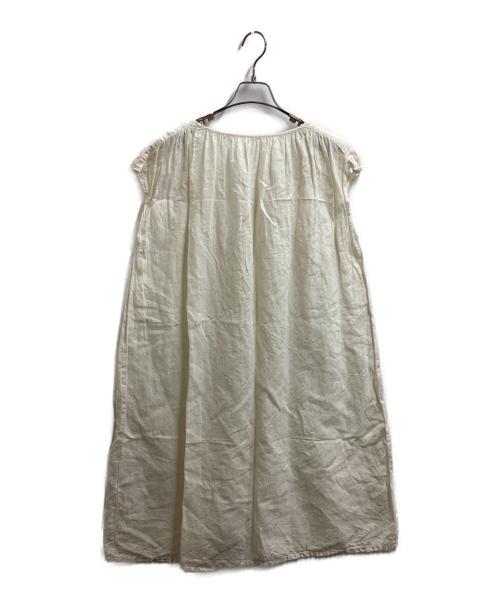 nest Robe（ネストローブ）nest Robe (ネストローブ) ギャザーノースリーブワンピース / 01132-1042 アイボリー サイズ:表記無しの古着・服飾アイテム