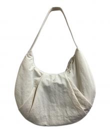LULULEMON（ルルレモン）の古着「Pleated Shoulder Bag 10L　/　LW9EJRS」｜アイボリー