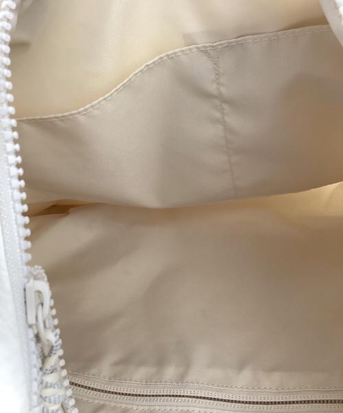 LULULEMON（ルルレモン）LULULEMON (ルルレモン) Pleated Shoulder Bag 10L　/　LW9EJRS アイボリーの古着・服飾アイテム