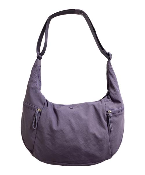 LULULEMON（ルルレモン）LULULEMON (ルルレモン) Large Slouchy Sling Bag 13L　/　LU9CADS パープルの古着・服飾アイテム