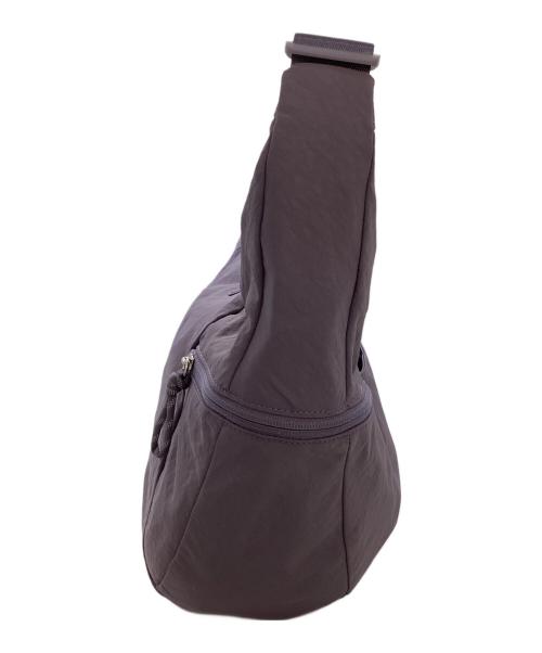 LULULEMON（ルルレモン）LULULEMON (ルルレモン) Large Slouchy Sling Bag 13L　/　LU9CADS パープルの古着・服飾アイテム