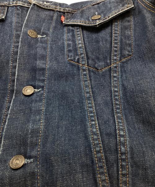 LEVI'S（リーバイス）LEVI'S (リーバイス) 70500 デニムジャケット　/　70500-0401　/　 EURO インディゴ サイズ:不明の古着・服飾アイテム