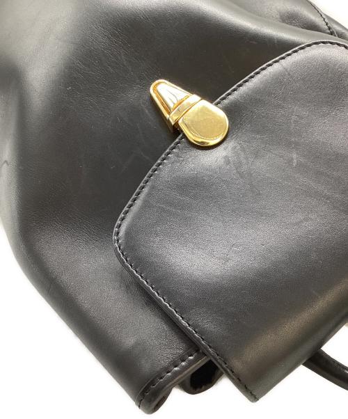 MCM（エムシーエム）MCM (エムシーエム) ワンショルダーバッグ ブラックの古着・服飾アイテム