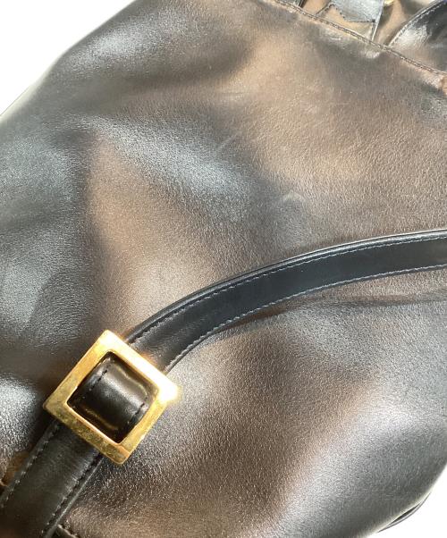 MCM（エムシーエム）MCM (エムシーエム) ワンショルダーバッグ ブラックの古着・服飾アイテム