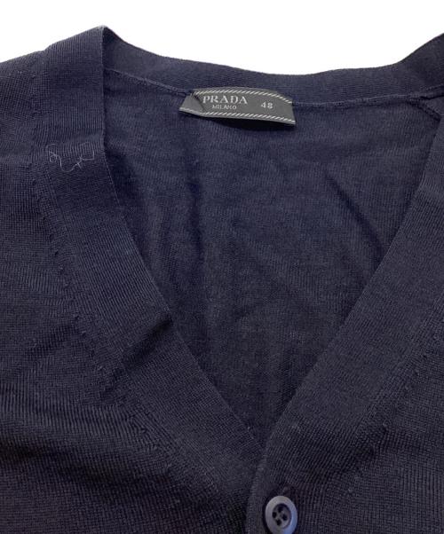 PRADA（プラダ）PRADA (プラダ) ニットカーディガン　/　DNA959 S221 128D ネイビー サイズ:48の古着・服飾アイテム