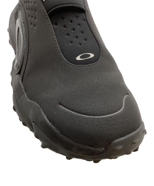 OAKLEY（オークリー）OAKLEY (オークリー) EDGE ICON / ローカットスニーカー / FOF100539 グレー サイズ:26.5cmの古着・服飾アイテム