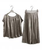 GRACE CLASSグレースクラス）の古着「セットアップ ラメ プリーツワンピース」｜グレー