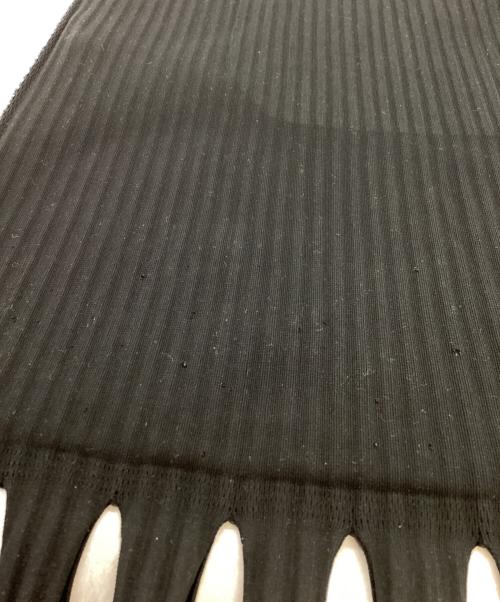 me ISSEY MIYAKE（ミーイッセイ ミヤケ）me ISSEY MIYAKE (ミーイッセイ ミヤケ) FRINGE FINE KNIT PLEATS BAG / フリンジファインニットプリーツバッグ / MI52AG331 ブラックの古着・服飾アイテム