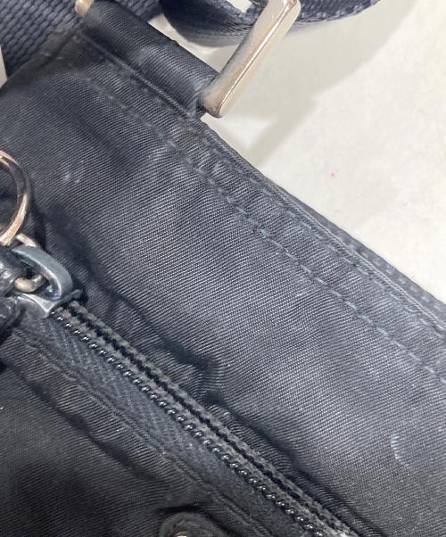 PRADA（プラダ）PRADA (プラダ) 三角ロゴナイロンミニサコッシュ ブラックの古着・服飾アイテム