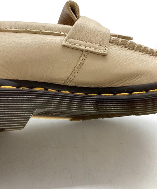 Dr.Martens（ドクターマーチン）Dr.Martens (ドクターマーチン) ADRIAN VIRGNIA タッセルローファー ベージュ サイズ:UK3の古着・服飾アイテム