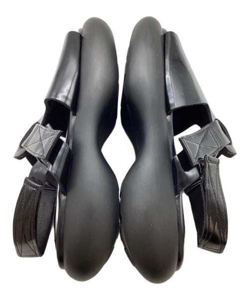 ENFOLD（エンフォルド）ENFOLD　 (エンフォルド) TUBE-SOLE SANDAL / チューブソールサンダル ブラック サイズ:38の古着・服飾アイテム