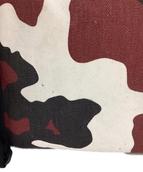 SUPREME（シュプリーム）SUPREME (シュプリーム) 26SS RED CAMO CORDURA DUFFLE BAG ブラック×レッドの古着・服飾アイテム