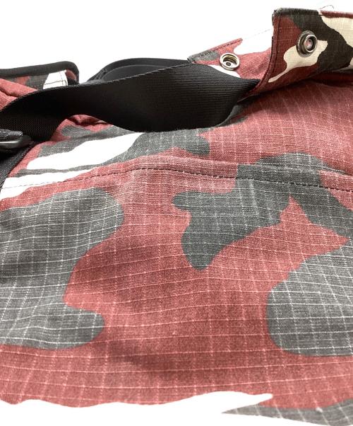 SUPREME（シュプリーム）SUPREME (シュプリーム) 26SS RED CAMO CORDURA DUFFLE BAG ブラック×レッドの古着・服飾アイテム