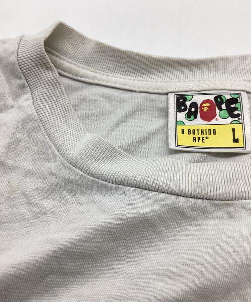 A BATHING APE（アベイシングエイプ）A BATHING APE (アベイシングエイプ) サイドシャークTシャツ ホワイト サイズ:Lの古着・服飾アイテム