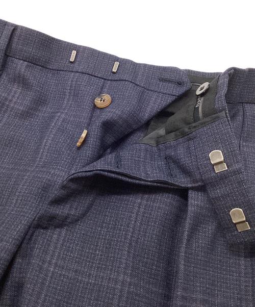GUCCI（グッチ）GUCCI (グッチ) チェック1タックスラックス ネイビー サイズ:46の古着・服飾アイテム