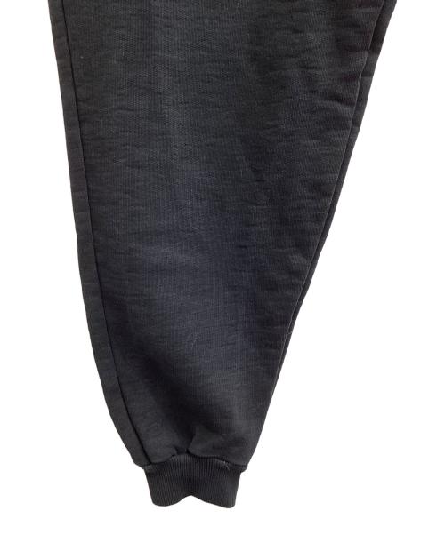 AMI Alexandre Mattiussi（アミアレクサンドルマテュッシ）AMI Alexandre Mattiussi (アミアレクサンドルマテュッシ) TONAL BIG ADC TRACK PANTS ブラック サイズ:Sの古着・服飾アイテム