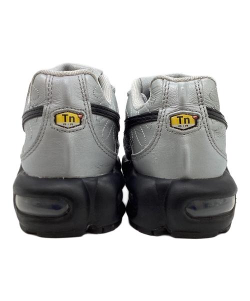 NIKE（ナイキ）NIKE (ナイキ) AIR MAX PLUS WOLF GREY/BLACK-METALLIC SILVER / エアマックスプラス / HM6850-001 グレー サイズ:23cmの古着・服飾アイテム
