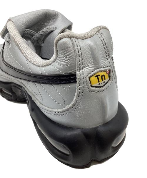 NIKE（ナイキ）NIKE (ナイキ) AIR MAX PLUS WOLF GREY/BLACK-METALLIC SILVER / エアマックスプラス / HM6850-001 グレー サイズ:23cmの古着・服飾アイテム