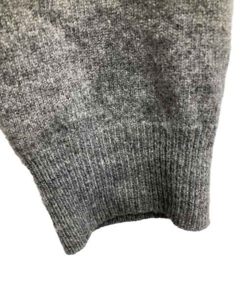 PLAY COMME des GARCONS（プレイコムデギャルソン）PLAY COMME des GARCONS (プレイコムデギャルソン) ハートワッペンカーディガン グレー サイズ:Sの古着・服飾アイテム