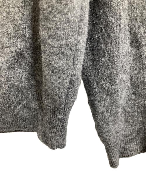 PLAY COMME des GARCONS（プレイコムデギャルソン）PLAY COMME des GARCONS (プレイコムデギャルソン) ハートワッペンカーディガン グレー サイズ:Sの古着・服飾アイテム