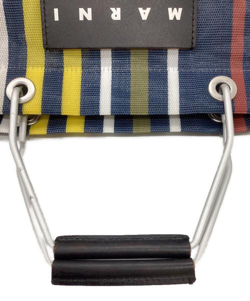 MARNI（マルニ）MARNI (マルニ) フラワーカフェトートバッグ マルチカラーの古着・服飾アイテム