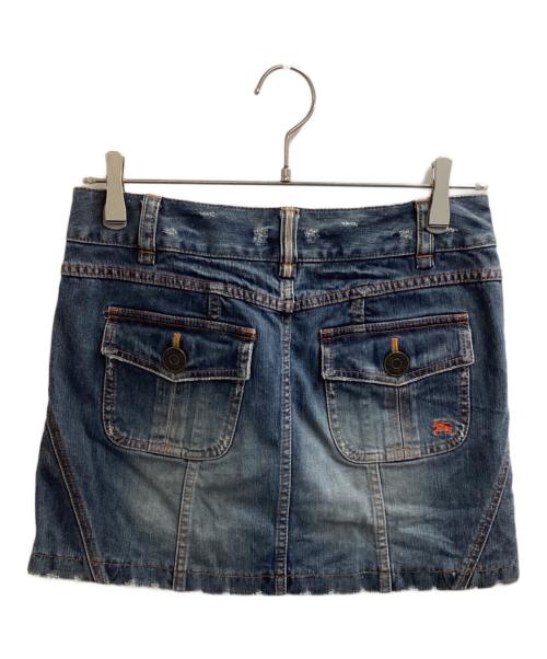 BURBERRY BLUE LABEL（バーバリー ブルー レーベル）BURBERRY BLUE LABEL (バーバリー ブルー レーベル) ダメージ加工デニムミニスカート / FLF25-525-32 ブルー サイズ:24の古着・服飾アイテム