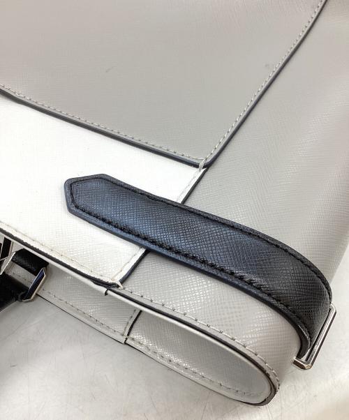 Kate Spade（ケイトスペード）Kate Spade (ケイトスペード) ステイシー カラーブロック ラップトップ トート グレーの古着・服飾アイテム