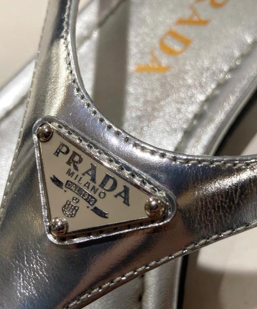 PRADA（プラダ）PRADA (プラダ) トライアングルロゴ パテントレザー サンダル シルバー サイズ:36の古着・服飾アイテム