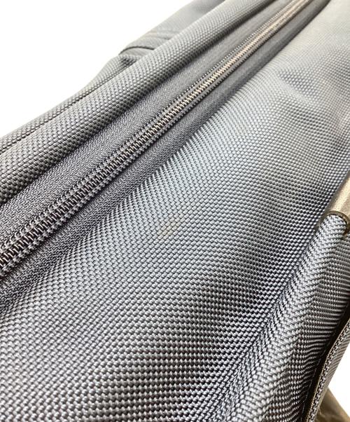TUMI（トゥミ）TUMI (トゥミ) 2way エクスパンダブル ブリーフケース ネイビーの古着・服飾アイテム
