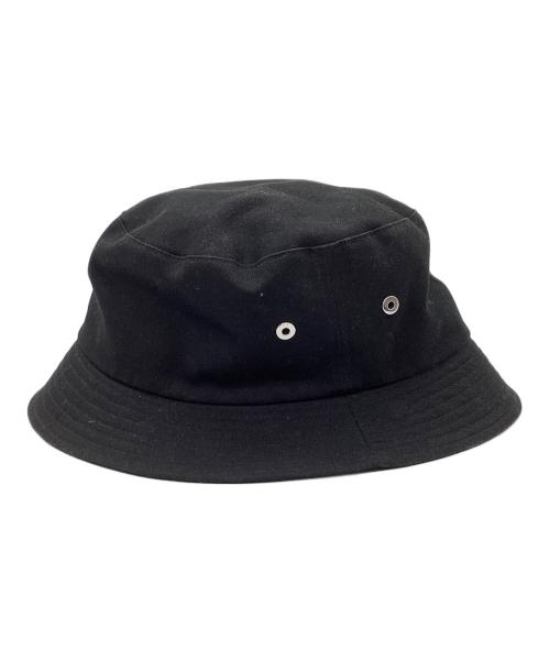 AMBUSH（アンブッシュ）AMBUSH (アンブッシュ) ロゴ刺繍コットンバケットハット ブラックの古着・服飾アイテム