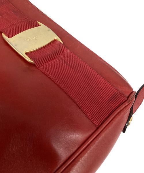 Salvatore Ferragamo（サルヴァトーレ フェラガモ）Salvatore Ferragamo (サルヴァトーレ フェラガモ) リボンショルダーバッグ レッドの古着・服飾アイテム