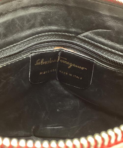 Salvatore Ferragamo（サルヴァトーレ フェラガモ）Salvatore Ferragamo (サルヴァトーレ フェラガモ) リボンショルダーバッグ レッドの古着・服飾アイテム