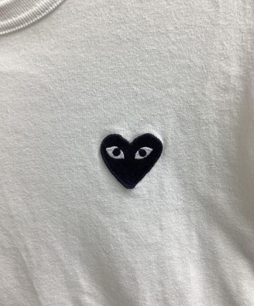PLAY COMME des GARCONS（プレイコムデギャルソン）PLAY COMME des GARCONS (プレイコムデギャルソン) ブラックハートロゴTシャツ ホワイト サイズ:Sの古着・服飾アイテム