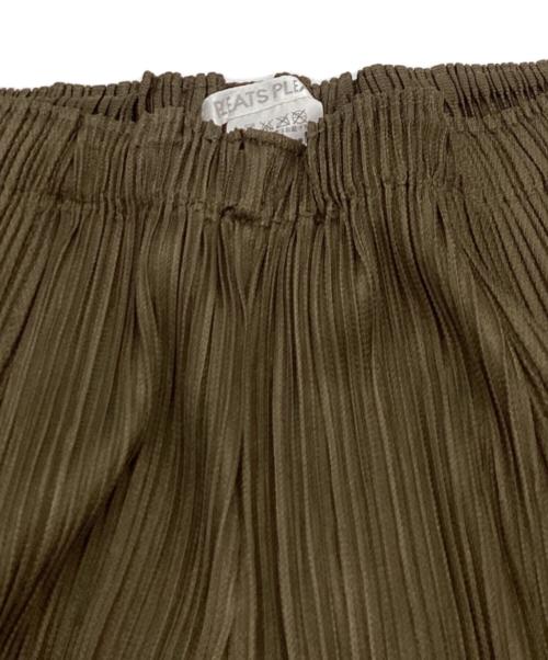 PLEATS PLEASE（プリーツプリーズ）PLEATS PLEASE (プリーツプリーズ) プリーツクロップドワイドパンツ / PP03-JF402 オリーブ サイズ:2の古着・服飾アイテム