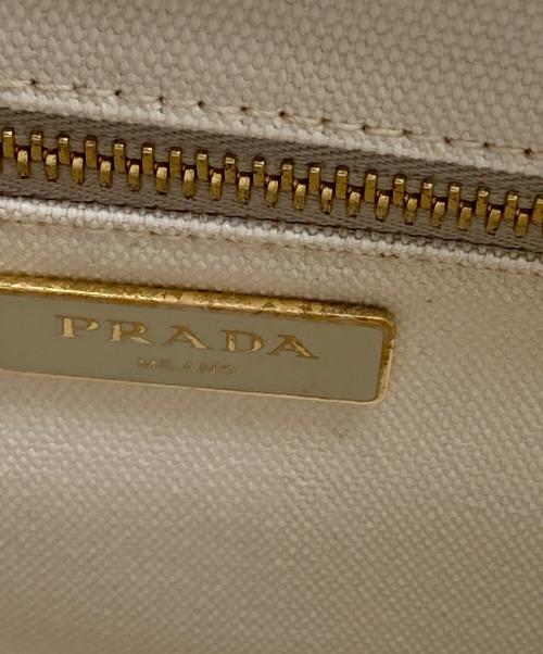 PRADA（プラダ）PRADA (プラダ) ウィッカーカナパカゴバッグ アイボリーの古着・服飾アイテム