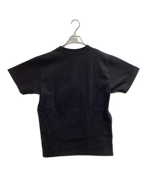 A.P.C.（アーペーセー）A.P.C. (アーペーセー) sacai (サカイ) ロゴプリントT　/　23213-1-94291 ブラック サイズ:Sの古着・服飾アイテム
